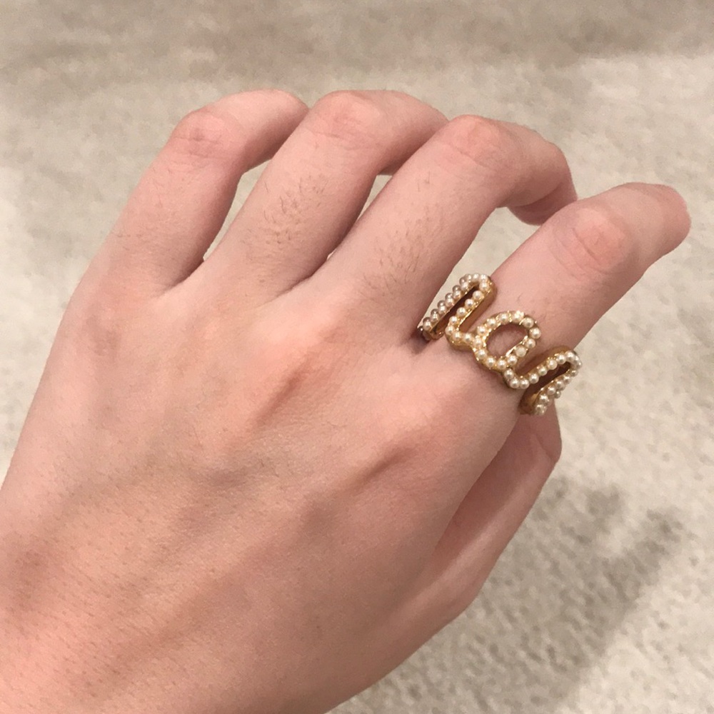 Marc by Marc jacobs pearl ring